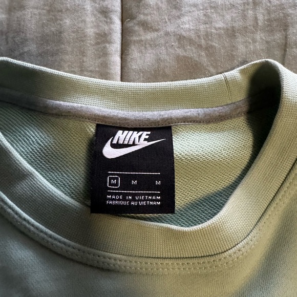 Nike crewneck - Picture 2 of 2